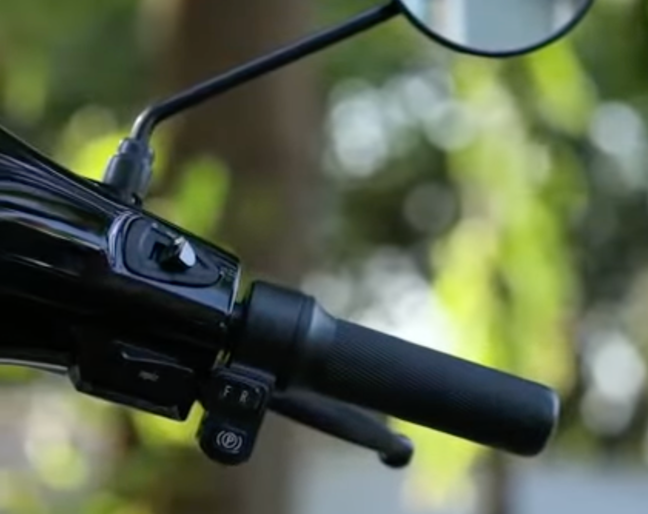 aaw electric scooter reverse gear